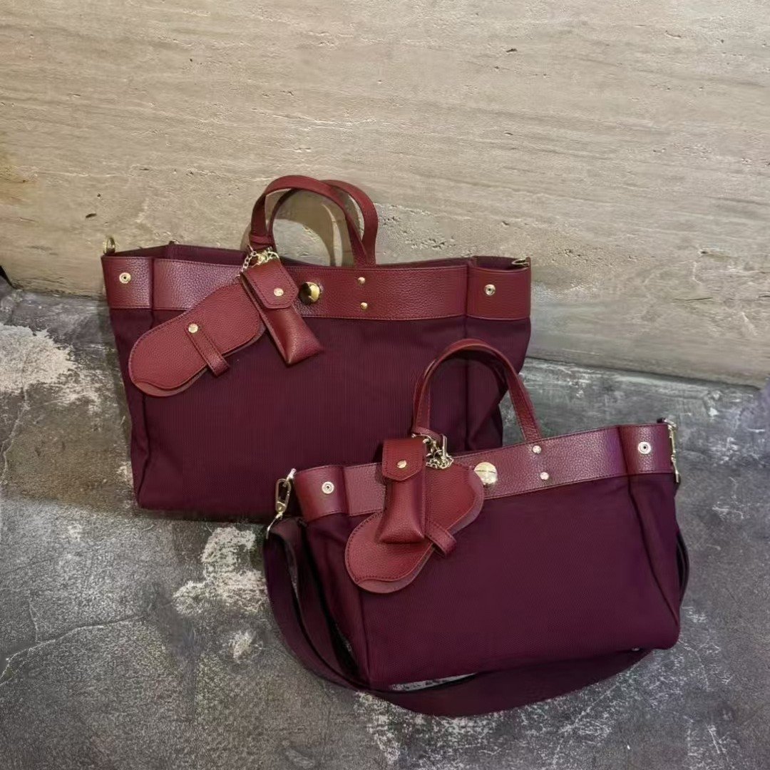Textured Cowhide High Canvas Loose Crossbody Bag - الصورة 5