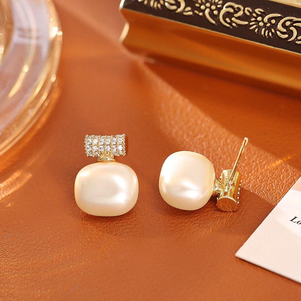 Sugar Pearl Bamboo Necklace High-end Fashion Simple Stud Earrings - الصورة 2