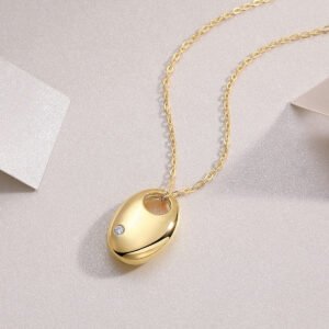 First Encounter - A Fashionable And Trendy Diamond Pendant Necklace Set With Moissanite S925 Sterling Silver And Gold Plating