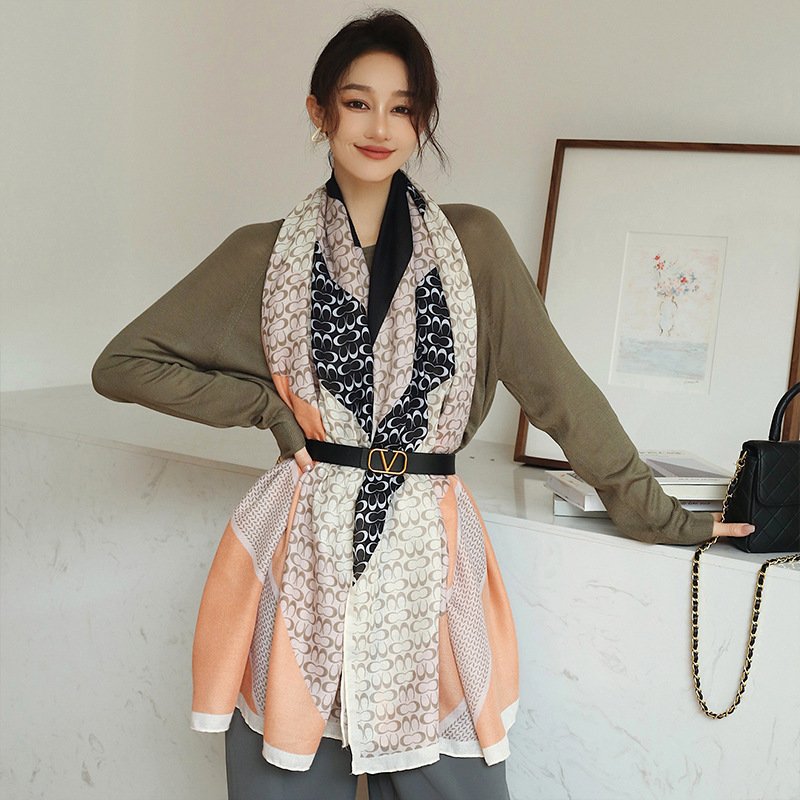 Vintage Printed Scarf Elegant Graceful Mid-length Decorative Scarf - الصورة 2