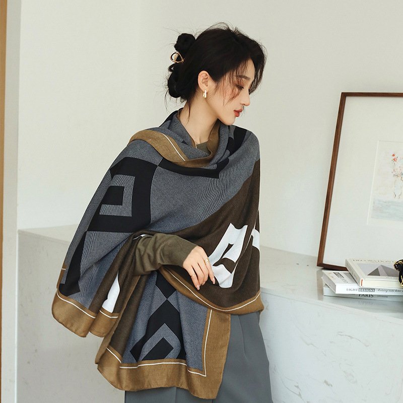 Vintage Printed Scarf Elegant Graceful Mid-length Decorative Scarf - الصورة 5