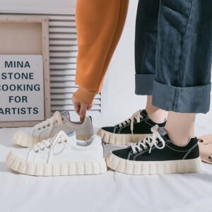 Retro Korean Type All-Match Platform Big Toe Sneakers For Women