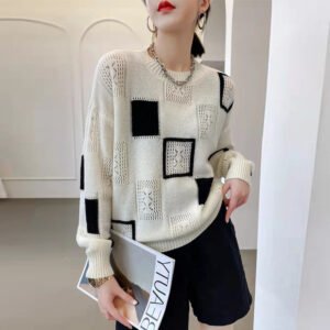 Women's Knitted Sweater Round Neck Long Sleeve Loose Slim Fashion Tide