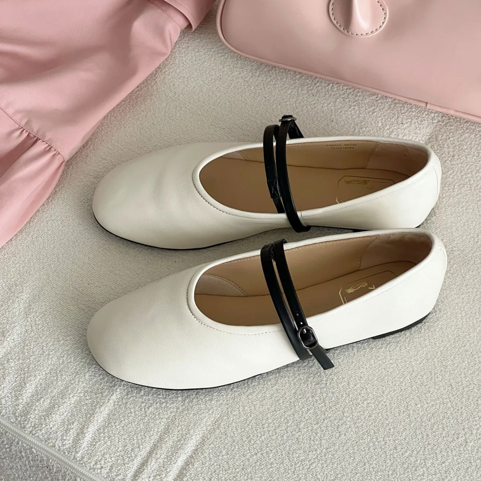 Soft Retro Grandma Shoes Round Toe Shallow Mouth Versatile Mary Jane Shoes - الصورة 2
