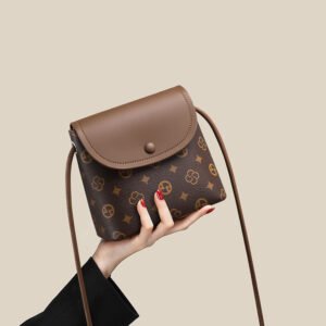 Trendy New Shoulder Bag Thats Versatile And Easy To Style