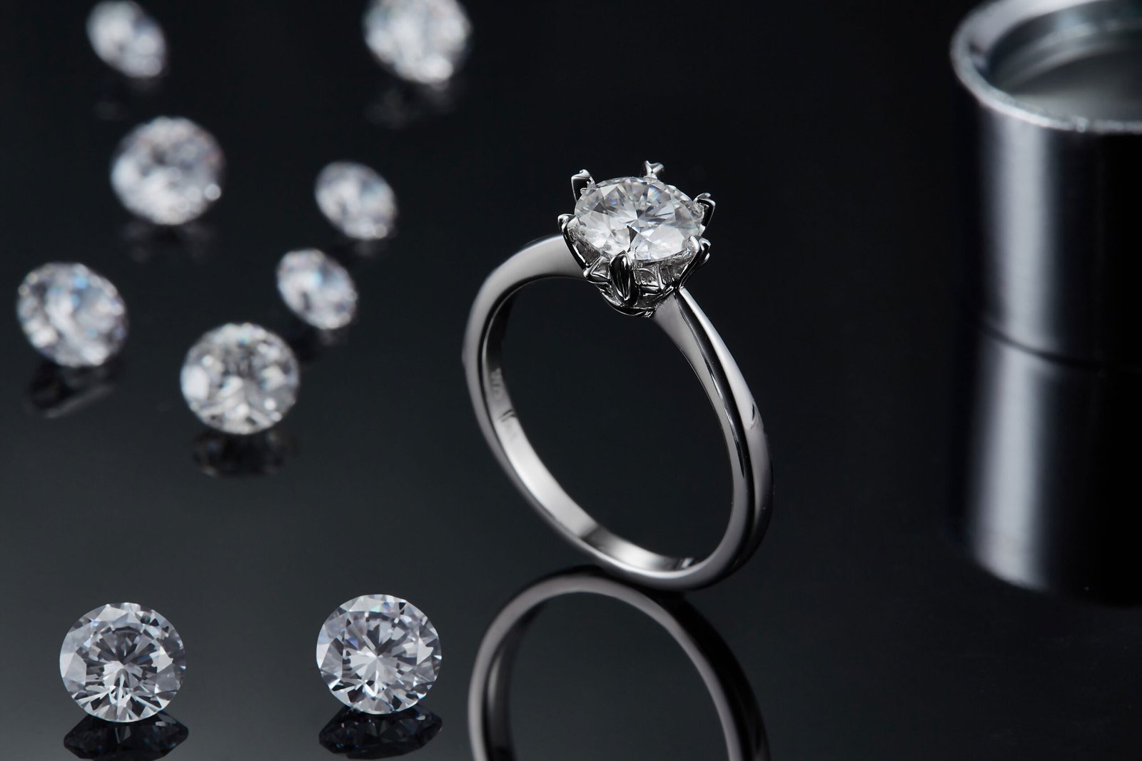 Dance Of Wind And Snow - A Wedding Ring Set With 1-carat Top-quality Moissanite S925 Silver And Platinum-plated Diamond. The Ring Can Be Inspected With A Diamond Pen - الصورة 6